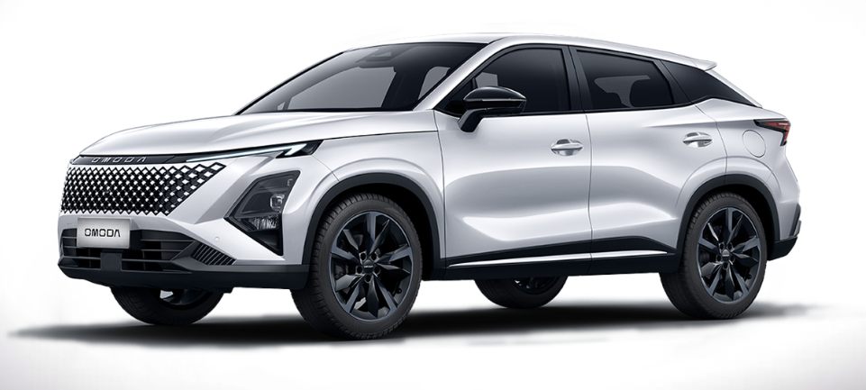 Omoda 5 SHS-H hibridni crossover z naprednim pogonom