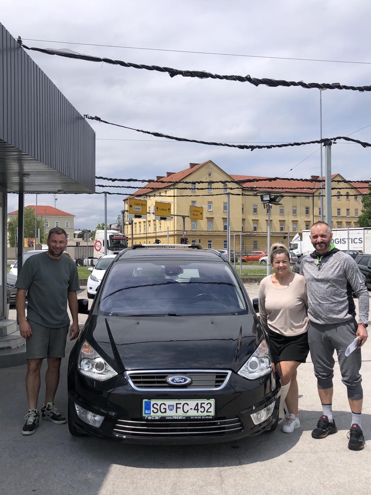 Zadovoljna stranka: Nenad s soprogo sta izbrala Ford S-Max