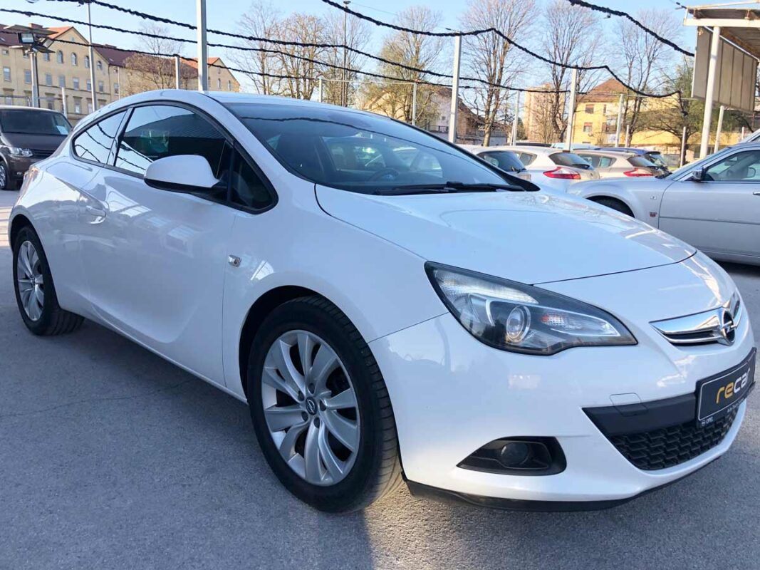 Opel Astra GTC 1.6 CDTI 2015